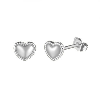 1 Pair Casual Basic Geometric Moon Heart Shape Titanium Steel Ear Studs