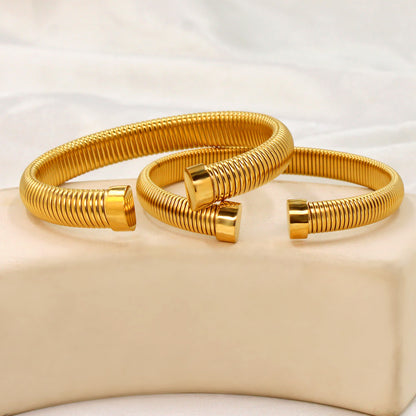 Simple Style Classic Style Solid Color Stainless Steel Plating 18k Gold Plated Bangle