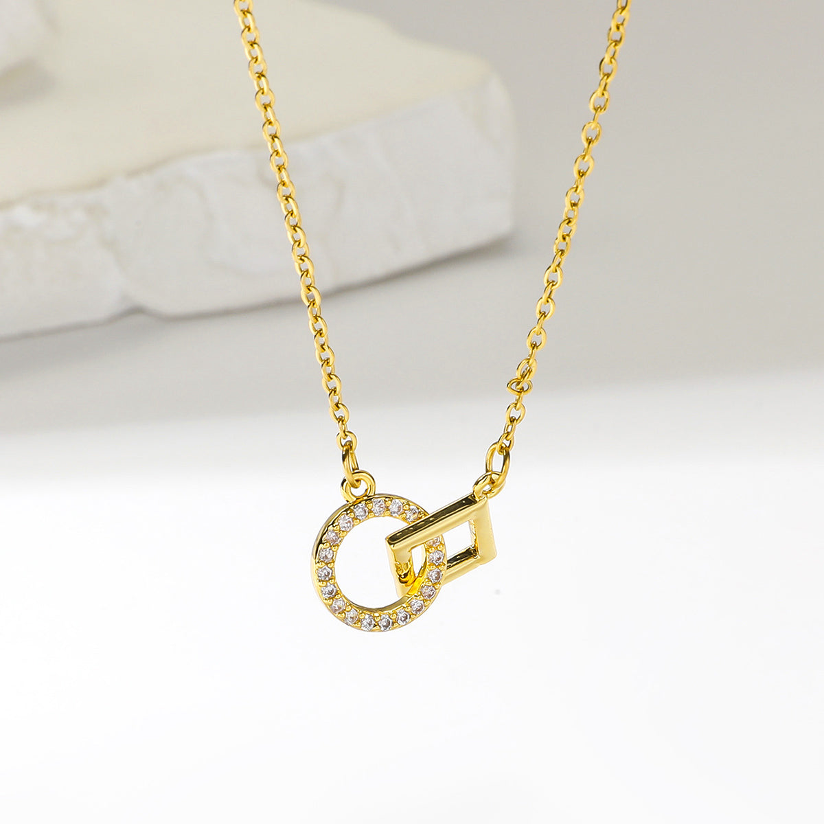 Wholesale Simple Style Round Stainless Steel Plating Inlay 18k Gold Plated Zircon Pendant Necklace