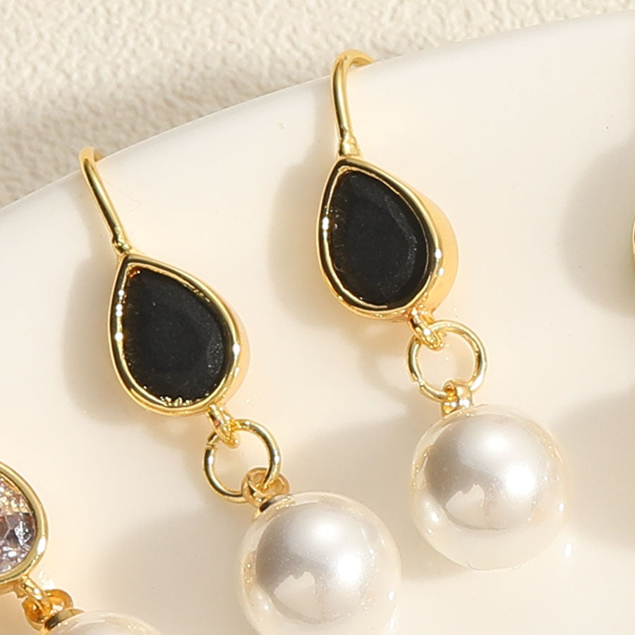 1 Pair Simple Style Commute Flower Plating Inlay Copper Pearl Zircon 14k Gold Plated Drop Earrings