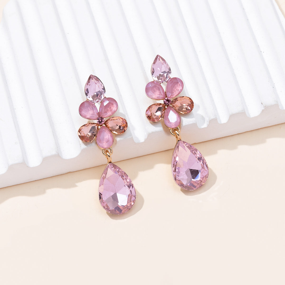 1 Pair Casual Vacation Water Droplets Alloy Glass Rhinestones Drop Earrings