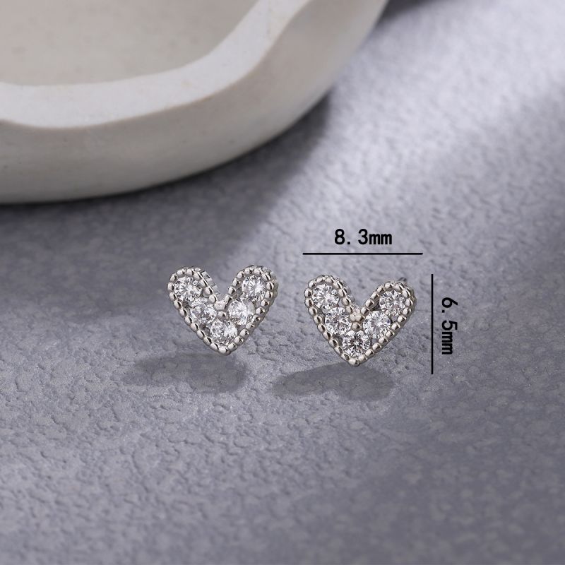 1 Pair Simple Style Commute Heart Shape Plating Sterling Silver Zircon Silver Plated Ear Studs