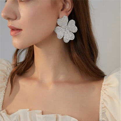 1 Pair Casual Retro Flower Plating Inlay Alloy Rhinestones Silver Plated Ear Studs