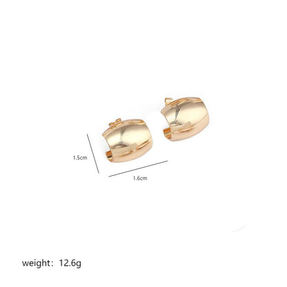 1 Pair Elegant C Shape Heart Shape Polishing Plating Copper 18k Gold Plated White Gold Plated Ear Studs