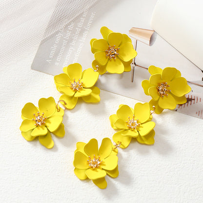 1 Pair Simple Style Classic Style Flower Plating Alloy Gold Plated Drop Earrings