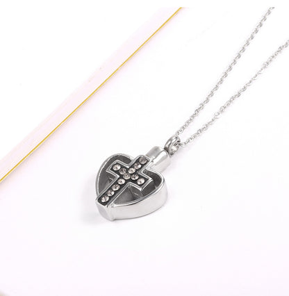 Wholesale Hip-hop Retro Heart Shape Stainless Steel Inlay Zircon Pendant Necklace