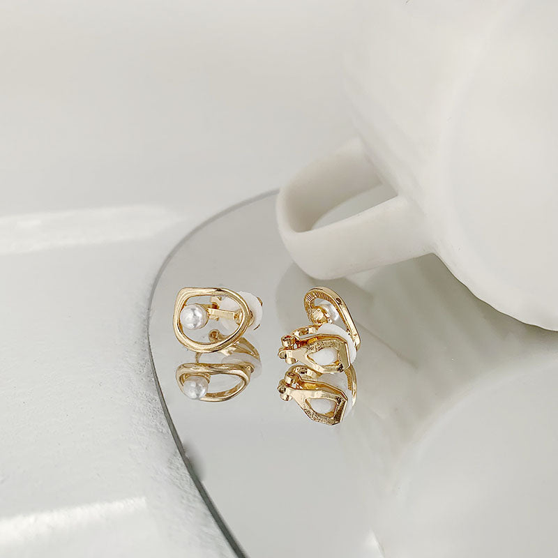 1 Pair Simple Style Classic Style Round Plating Inlay Alloy Pearl Gold Plated Ear Studs