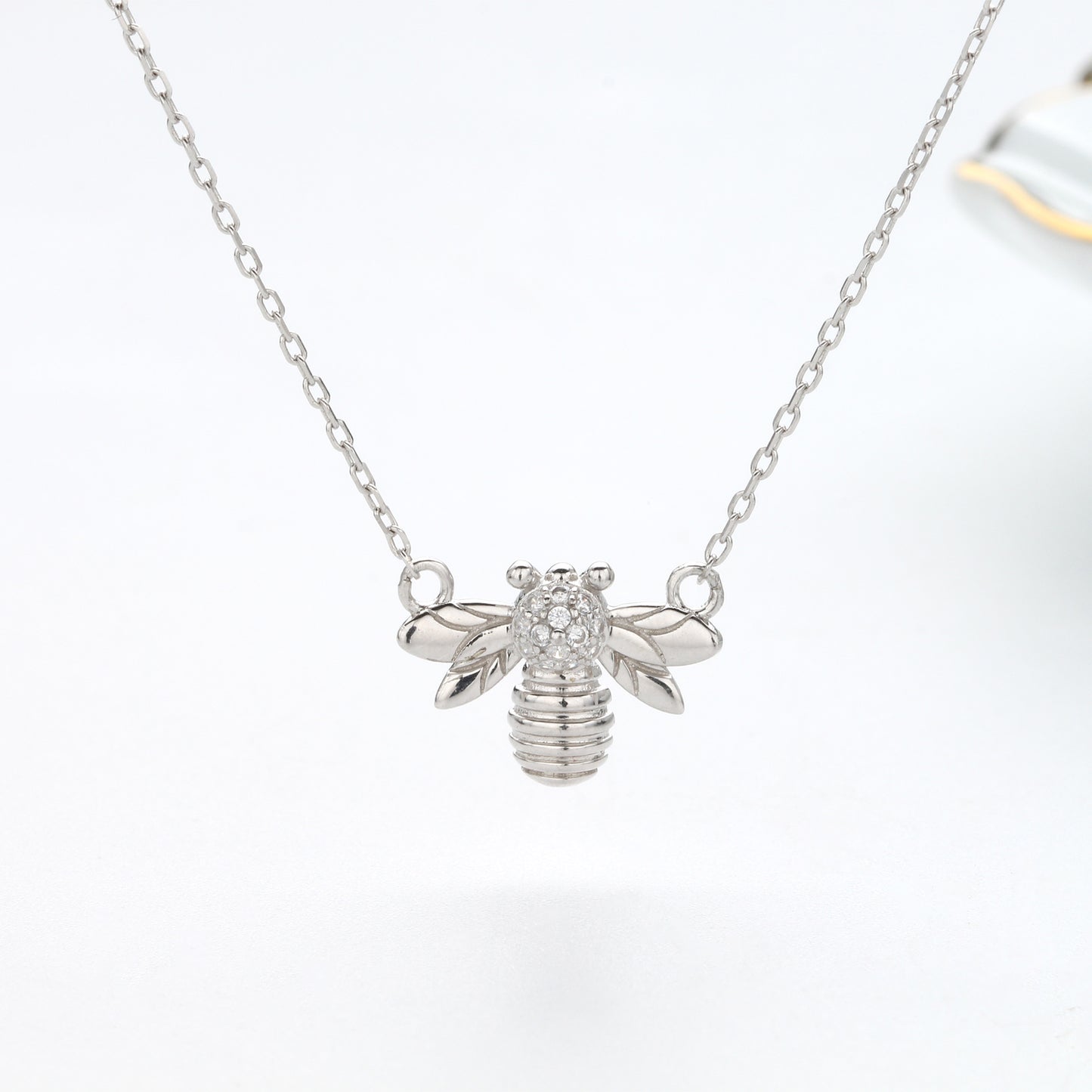 Simple Style Bee Sterling Silver Inlay Zircon Pendant Necklace