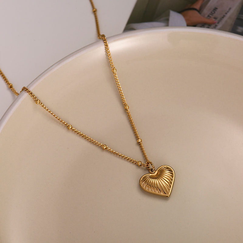 Wholesale Elegant Simple Style Heart Shape Stainless Steel Titanium Steel Plating Gold Plated Pendant Necklace