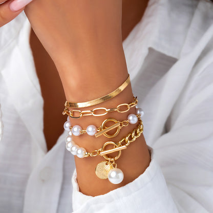 Vintage Style Geometric Solid Color Imitation Pearl Alloy Plating Inlay Rhinestones Women's Bracelets