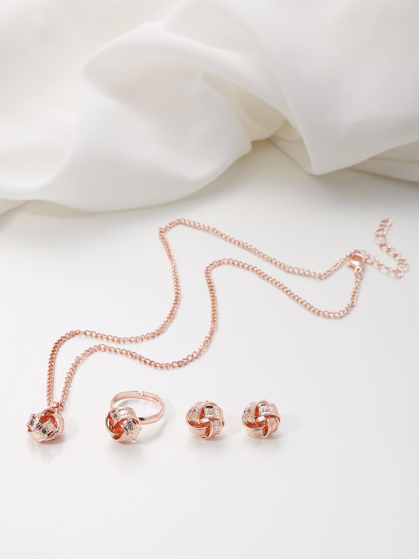 Elegant Streetwear Solid Color Copper Women's Rings Earrings Necklace