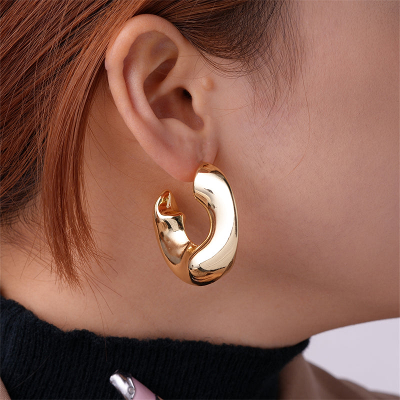 1 Pair Vintage Style Exaggerated U Shape Geometric Round Polishing Plating Pleated Copper Gold Plated Ear Studs