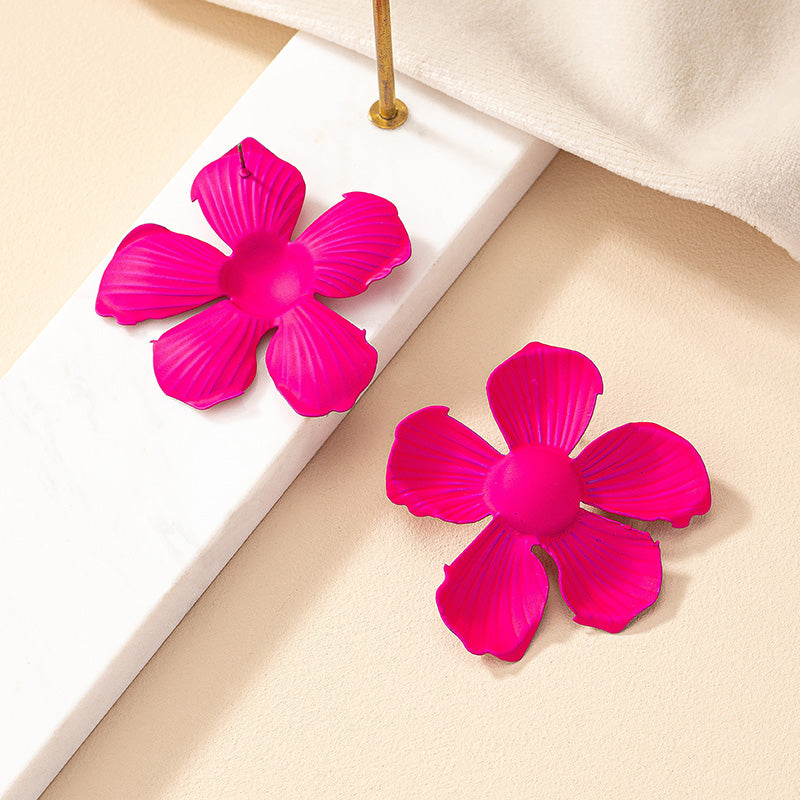 1 Pair Vintage Style Exaggerated Flower Stoving Varnish Plating Iron Gold Plated Ear Studs