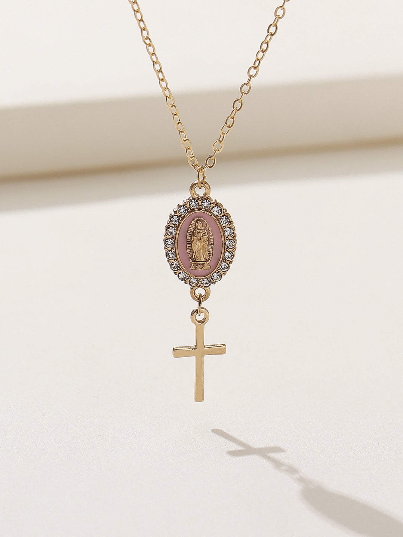 Classical Retro Virgin Mary Oval Artificial Rhinestones Alloy Wholesale Pendant Necklace