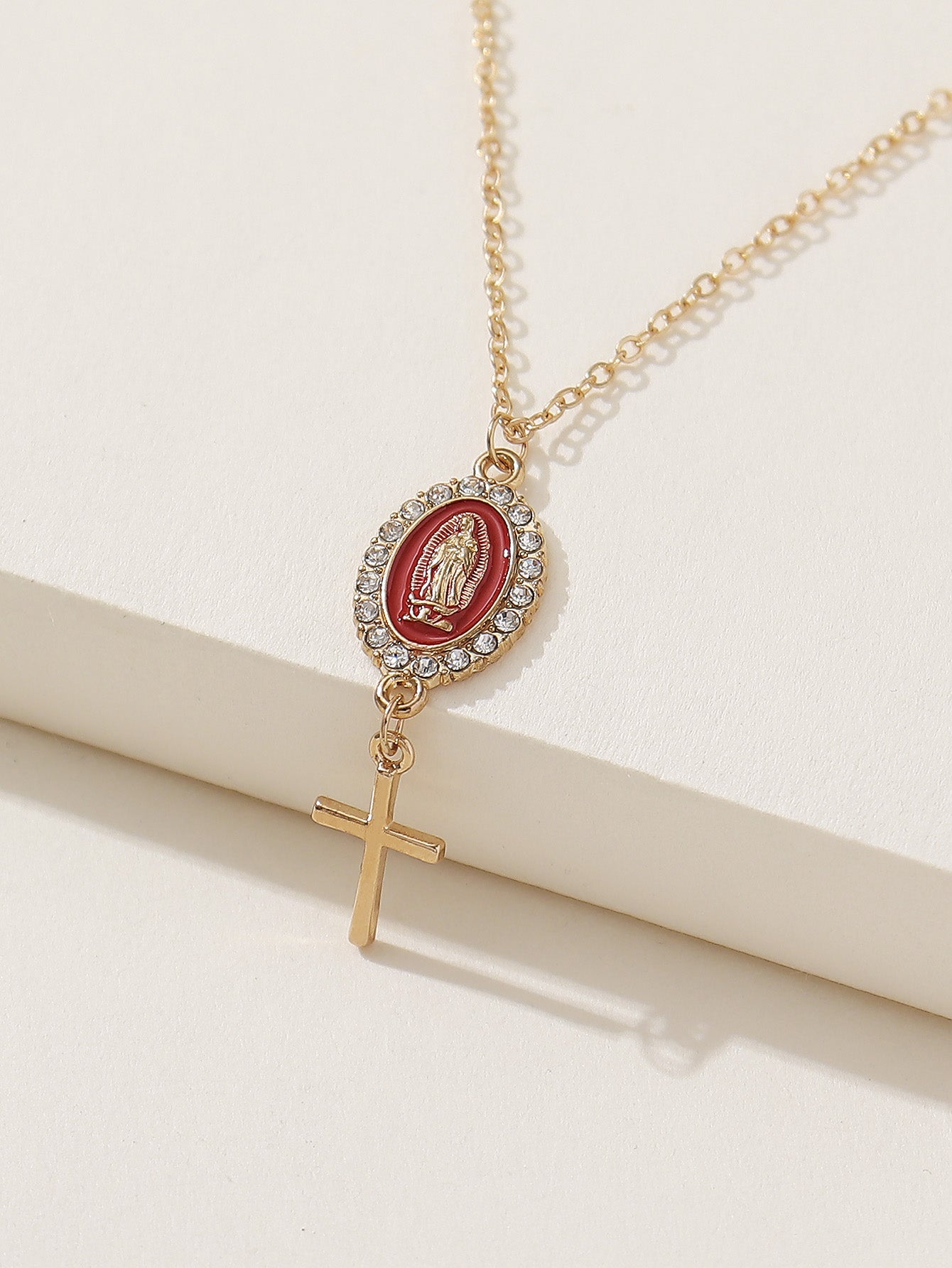 Classical Retro Virgin Mary Oval Artificial Rhinestones Alloy Wholesale Pendant Necklace