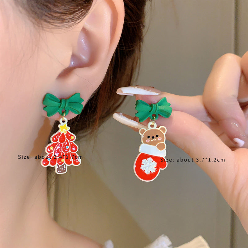 1 Pair Cute Snowflake Inlay Alloy Rhinestones Drop Earrings