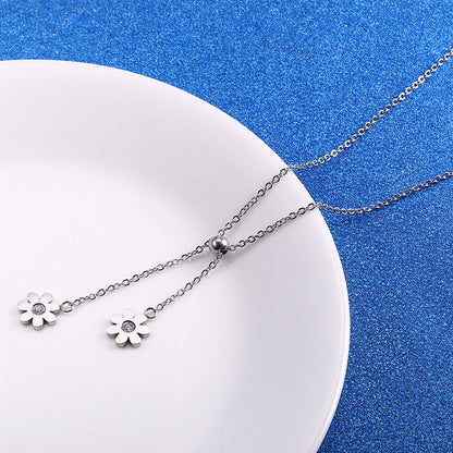 Casual Simple Style Flower Titanium Steel Plating Pendant Necklace