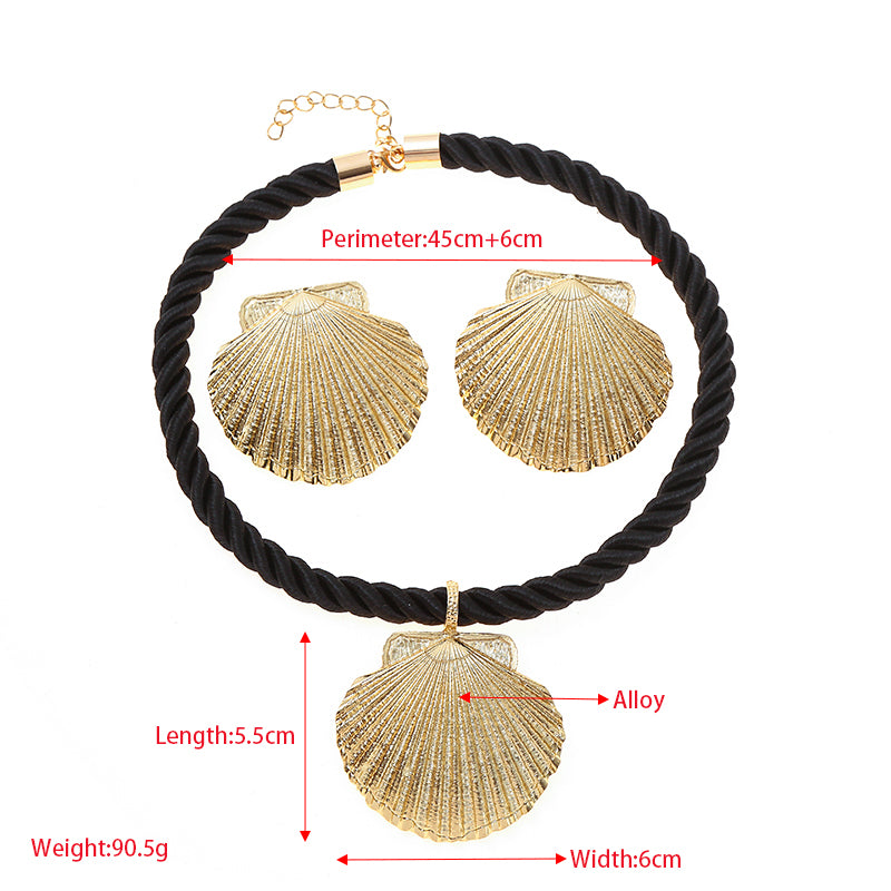 Elegant Luxurious Shell Alloy Plating Gold Plated Women's Jewelry Set