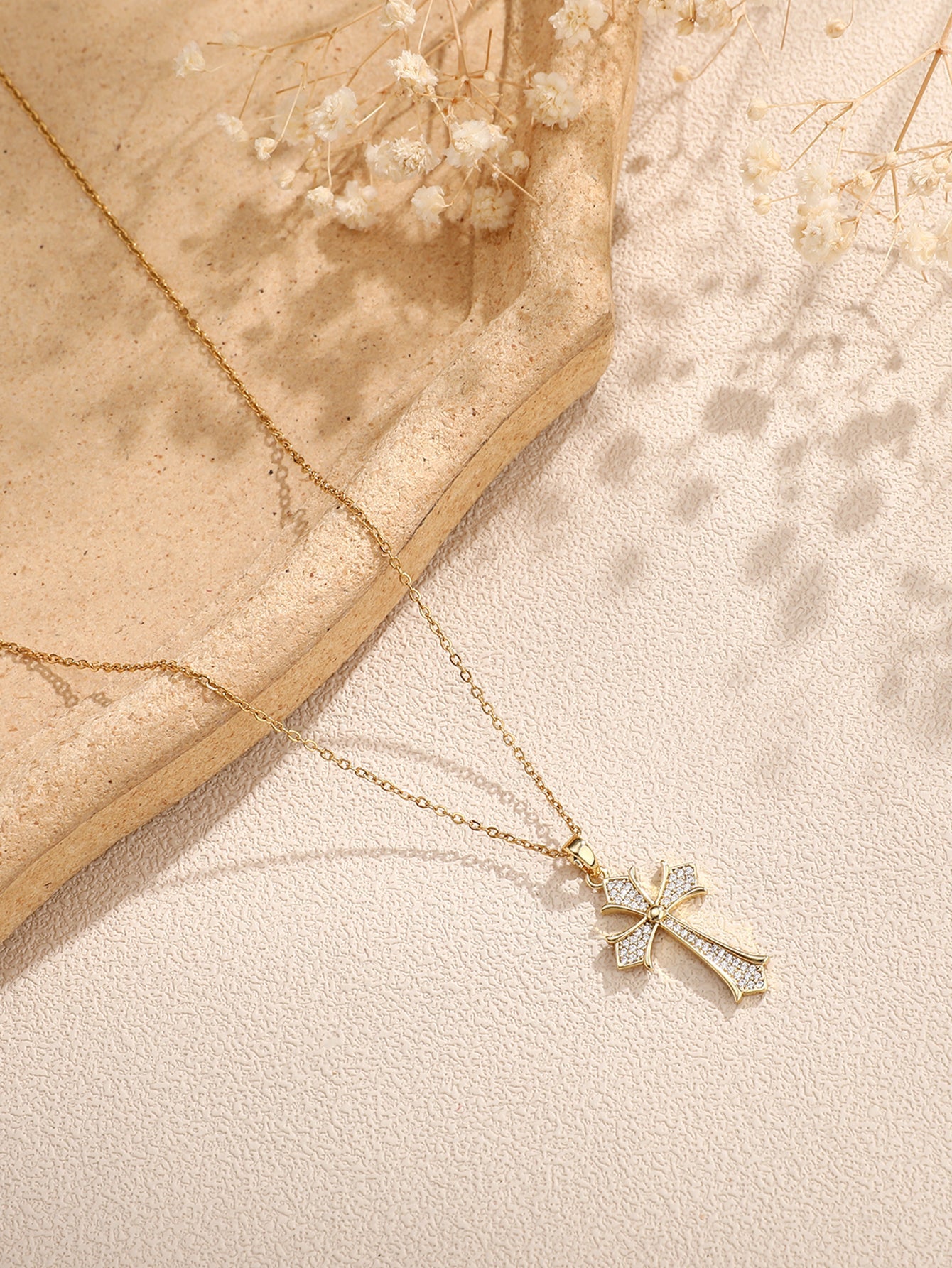 Simple Style Cross Stainless Steel Copper Zircon Pendant Necklace In Bulk