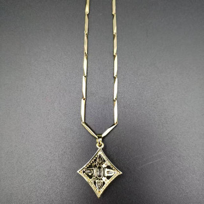 Ig Style Shiny Rhombus Stainless Steel Inlay Rhinestones Pendant Necklace