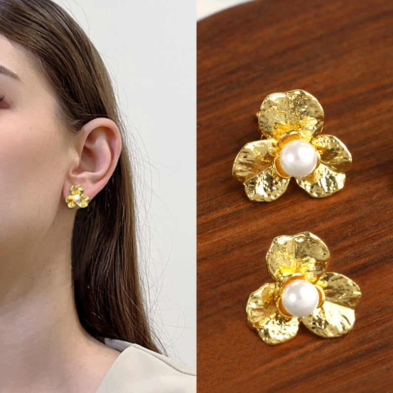 1 Pair Casual Basic Flower Plating Inlay Stainless Steel Artificial Pearls 14k Gold Plated Ear Studs