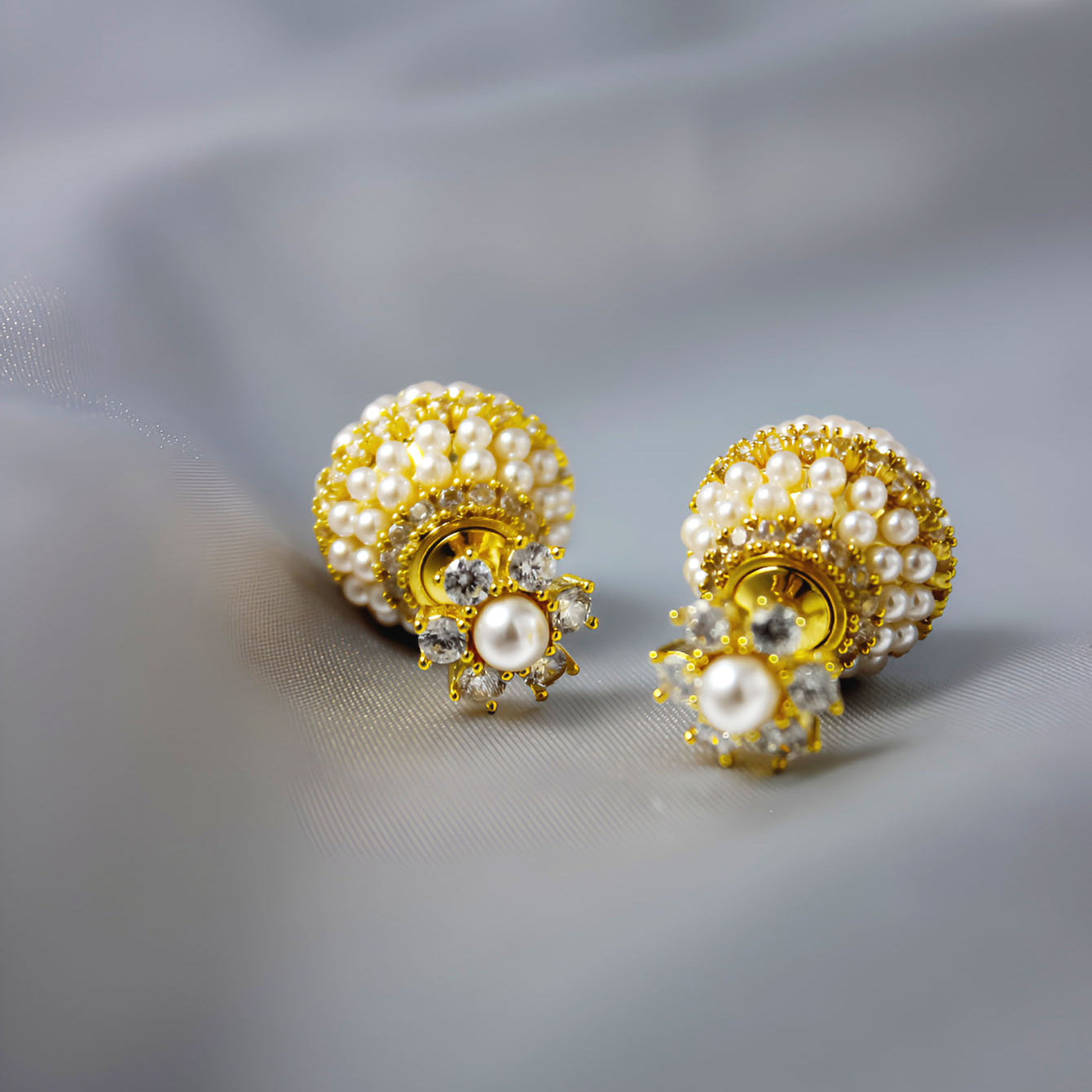 1 Pair Ig Style Shiny Ball Plating Inlay Copper Artificial Pearls Zircon 18k Gold Plated Ear Studs