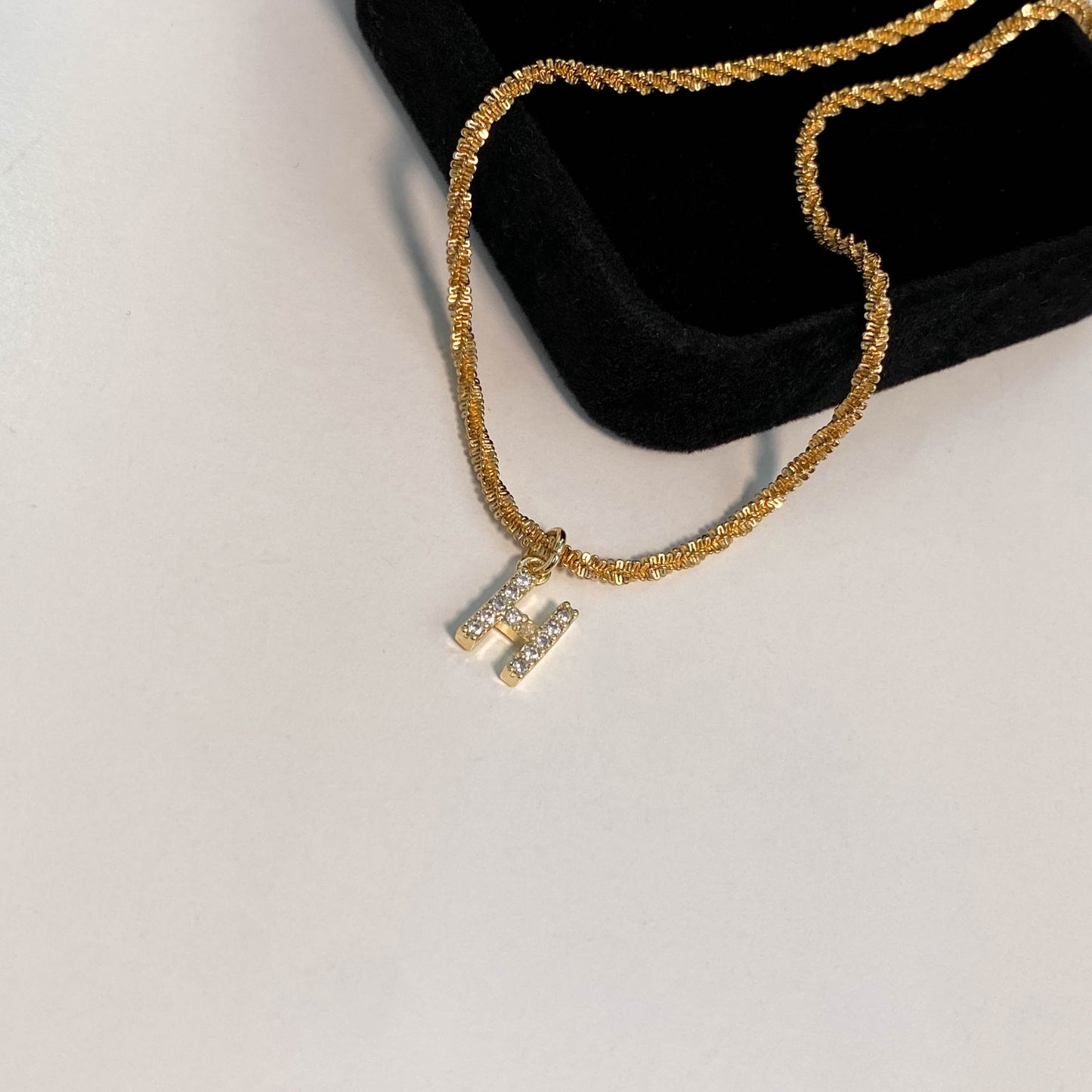 Simple Style Letter Titanium Steel Inlay Zircon Pendant Necklace