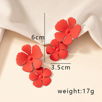 1 Pair Nordic Style Vintage Style Exaggerated Flower Plating Iron Gold Plated Drop Earrings