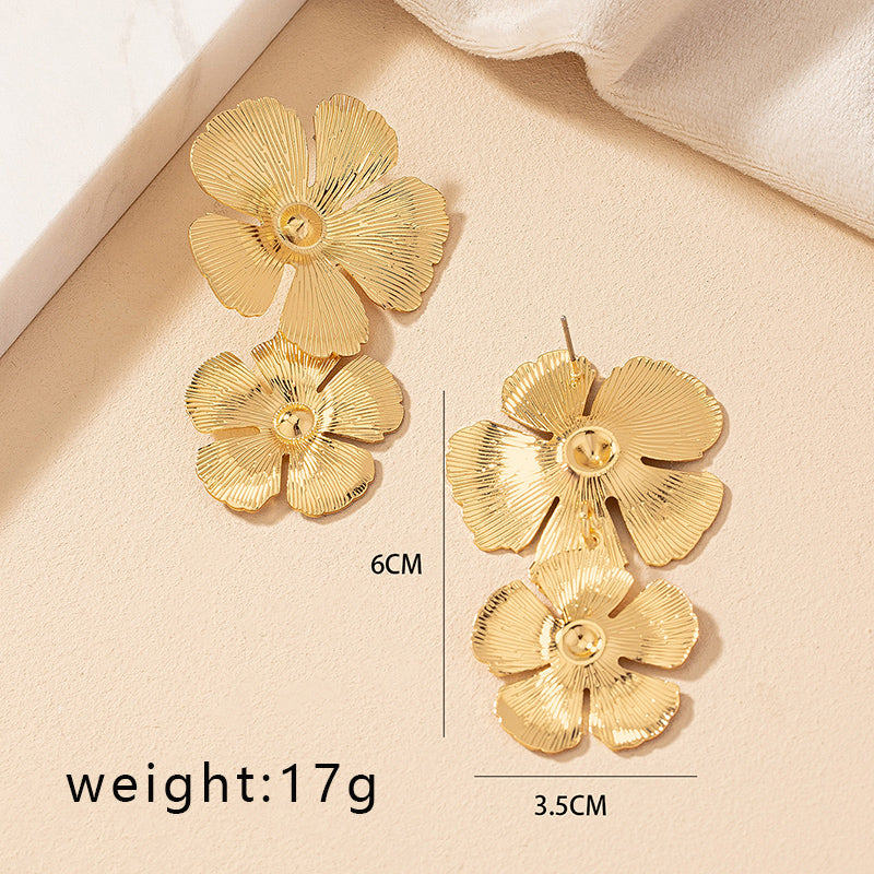 1 Pair Nordic Style Vintage Style Exaggerated Flower Plating Iron Gold Plated Drop Earrings