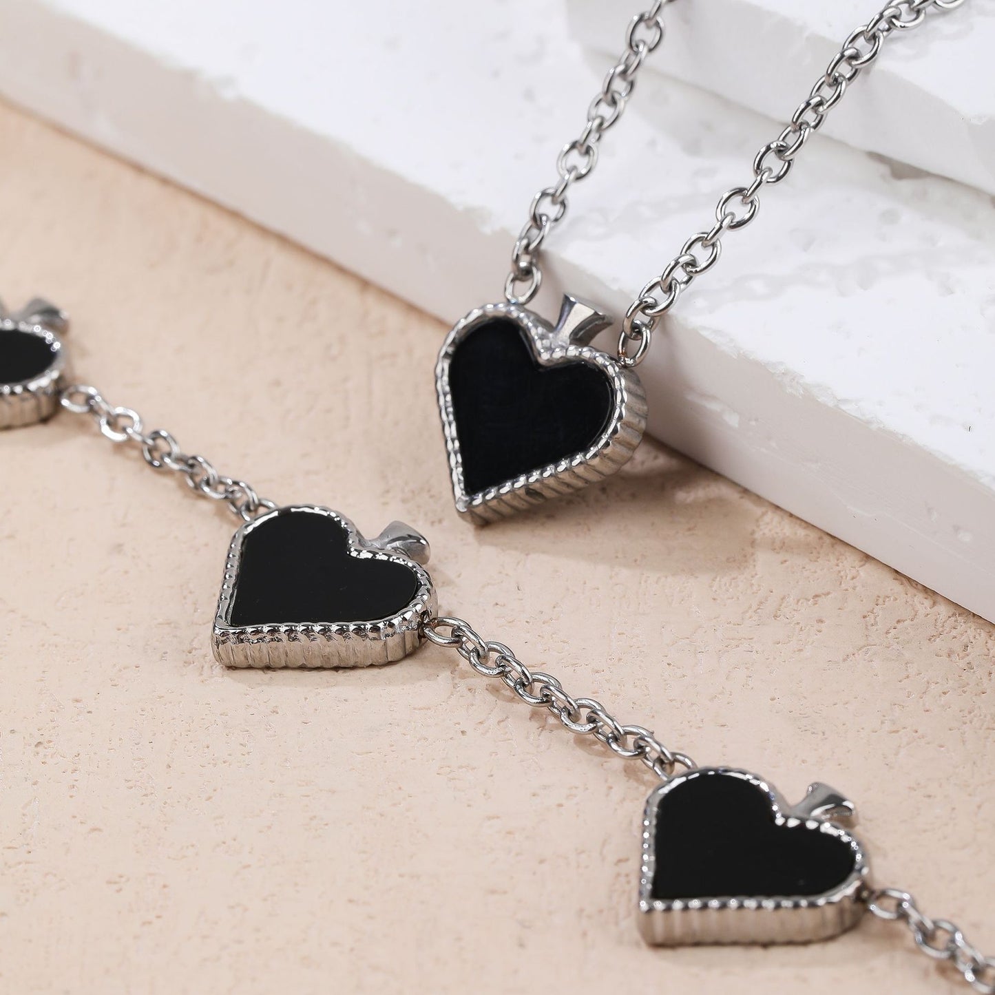 Wholesale Basic Modern Style Heart Shape Titanium Steel Plating Bracelets Necklace