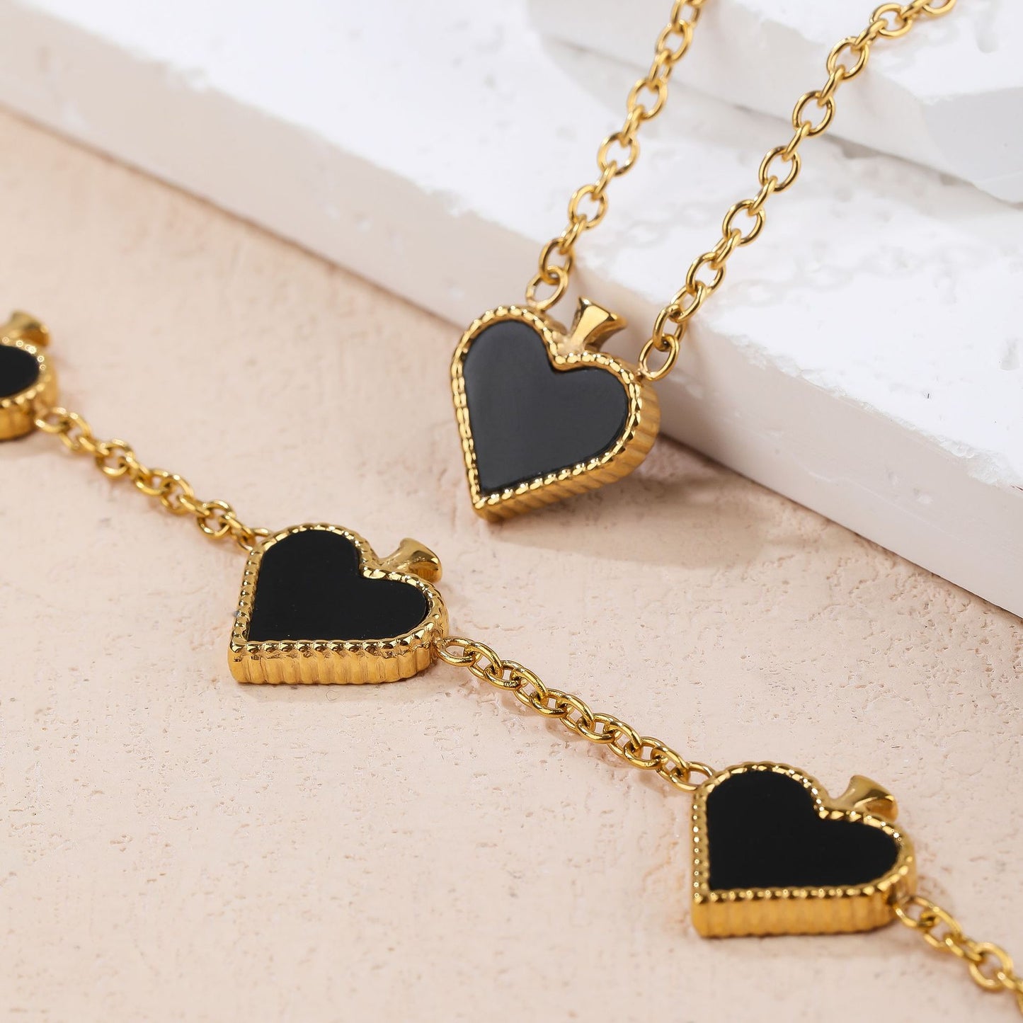 Wholesale Basic Modern Style Heart Shape Titanium Steel Plating Bracelets Necklace