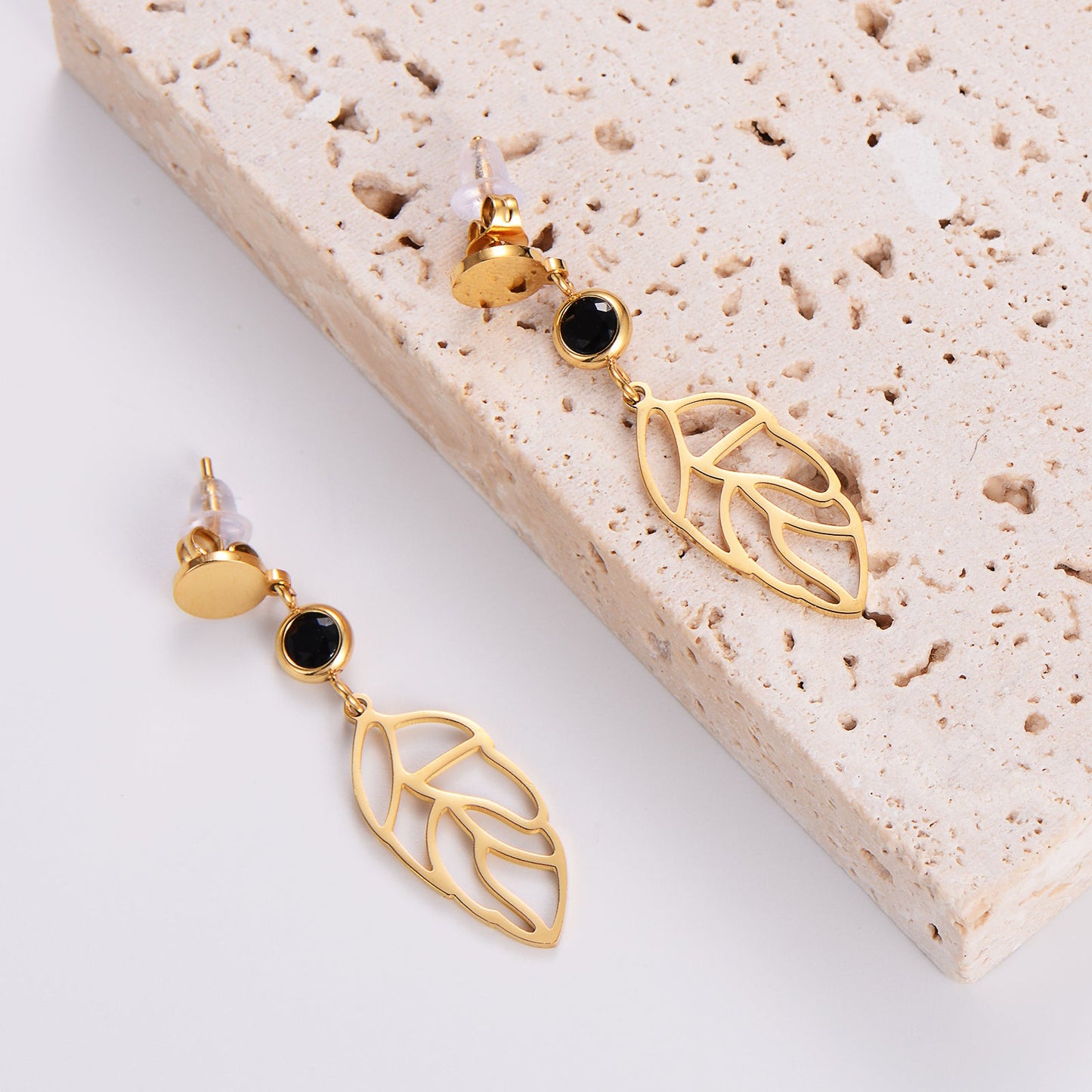 1 Pair Vintage Style Leaf Plating Inlay Stainless Steel Zircon 18k Gold Plated Drop Earrings