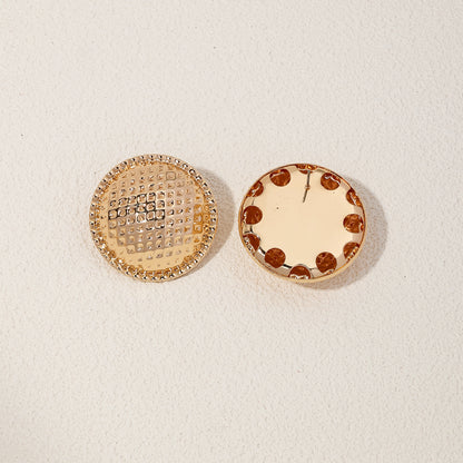 1 Piece Elegant Retro Round Three-dimensional Alloy Ear Studs