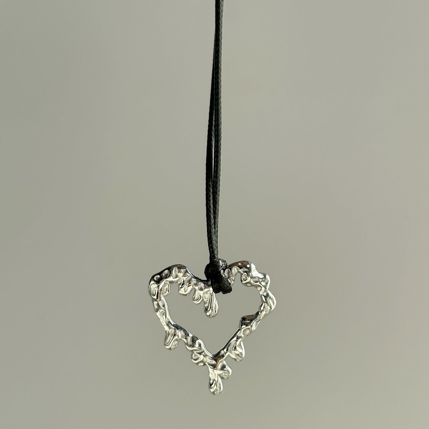 Wholesale Retro Classic Style Heart Shape Titanium Steel Earrings Necklace