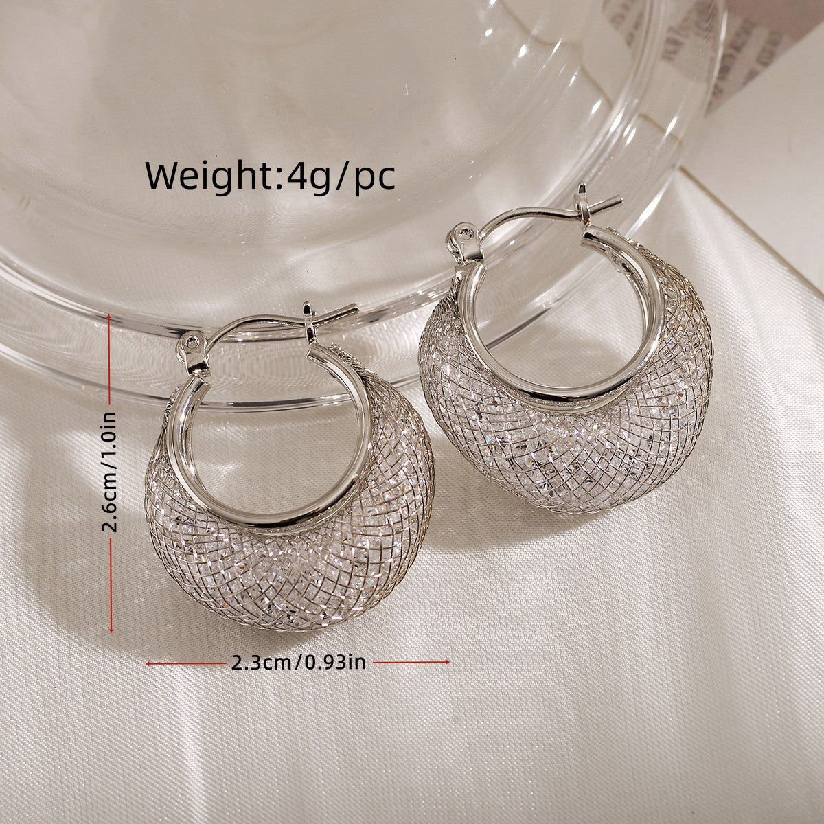 1 Pair Elegant Geometric Solid Color Plating Mesh Hollow Out Copper Hoop Earrings