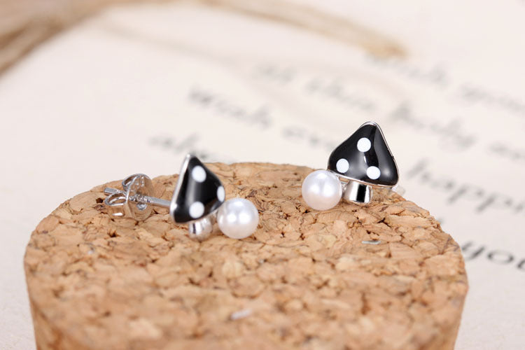 1 Pair Simple Style Commute Mushroom Inlay Copper Pearl Ear Studs