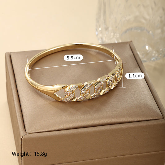 Xuping Simple Style Commute Solid Color Alloy Plating Inlay Artificial Gemstones 14k Gold Plated Women's Bangle