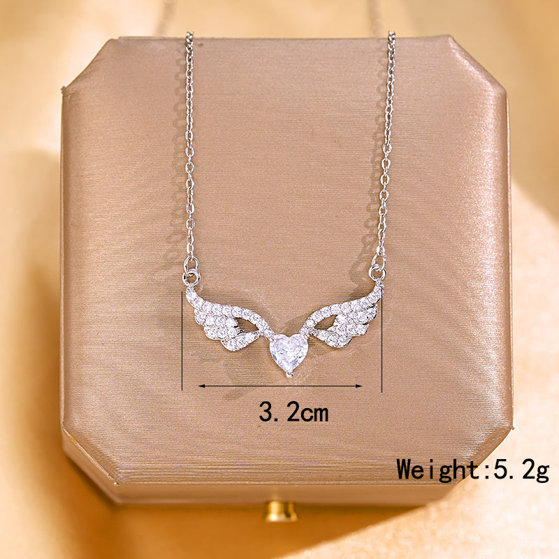 304 Stainless Steel Copper 18K Gold Plated Glam Simple Style Plating Inlay Solid Color Acrylic Glass Zircon Pendant Necklace