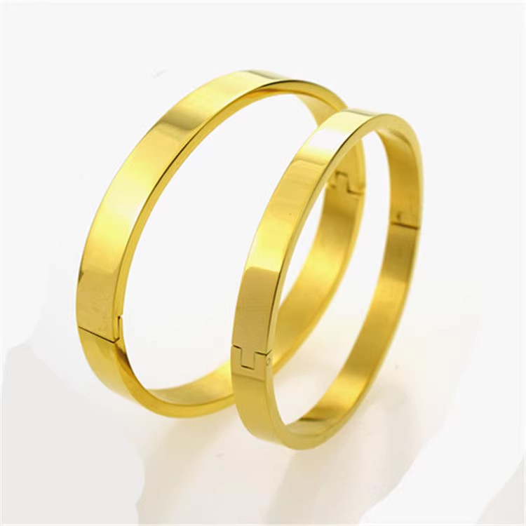 Simple Style Solid Color Titanium Steel Gold Plated Bangle In Bulk