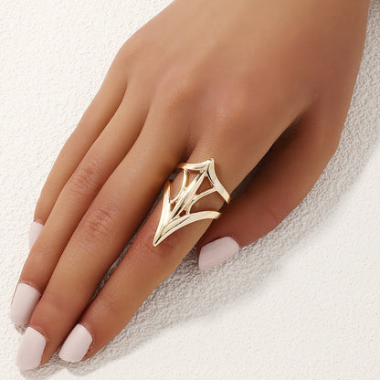 Retro Exaggerated Arrow Alloy Irregular Shiny Metallic Women's Rings