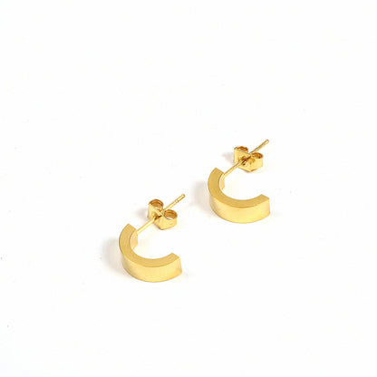 1 Pair Simple Style Commute C Shape Solid Color Plating Titanium Steel 18k Gold Plated Ear Studs