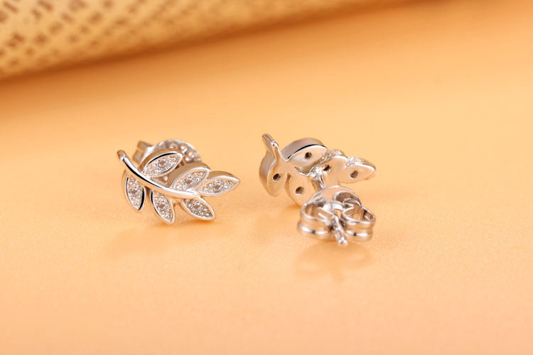 1 Pair Simple Style Leaves Plating Inlay Copper Zircon White Gold Plated Ear Studs