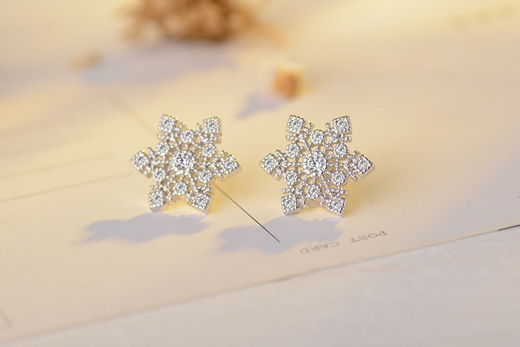 1 Pair Sweet Snowflake Inlay Copper Zircon Ear Studs