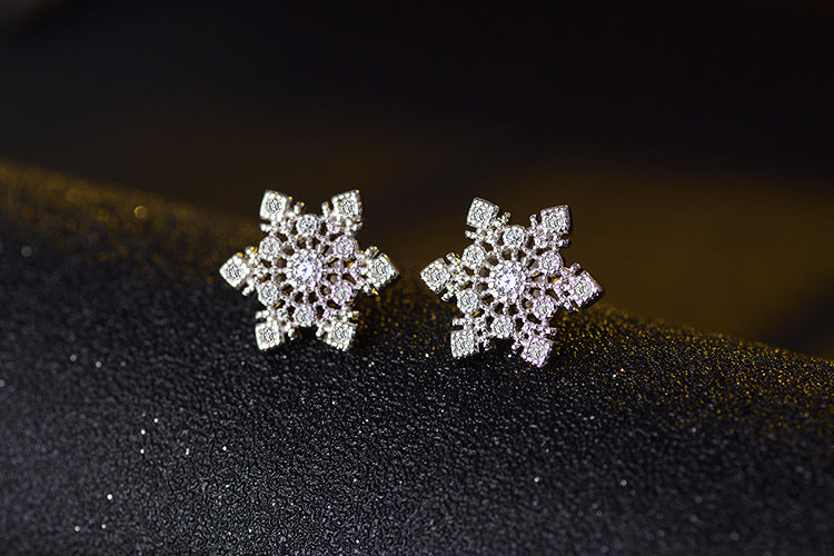 1 Pair Sweet Snowflake Inlay Copper Zircon Ear Studs