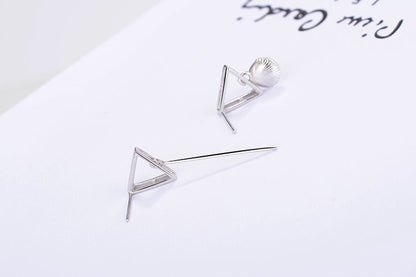 1 Pair Simple Style Triangle Shell Asymmetrical Plating Inlay Copper Pearl White Gold Plated Drop Earrings