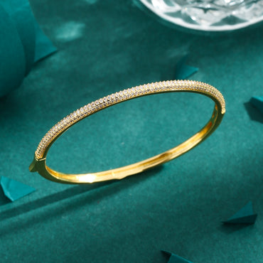 Elegant Luxurious Round Copper 18k Gold Plated Zircon Bangle In Bulk