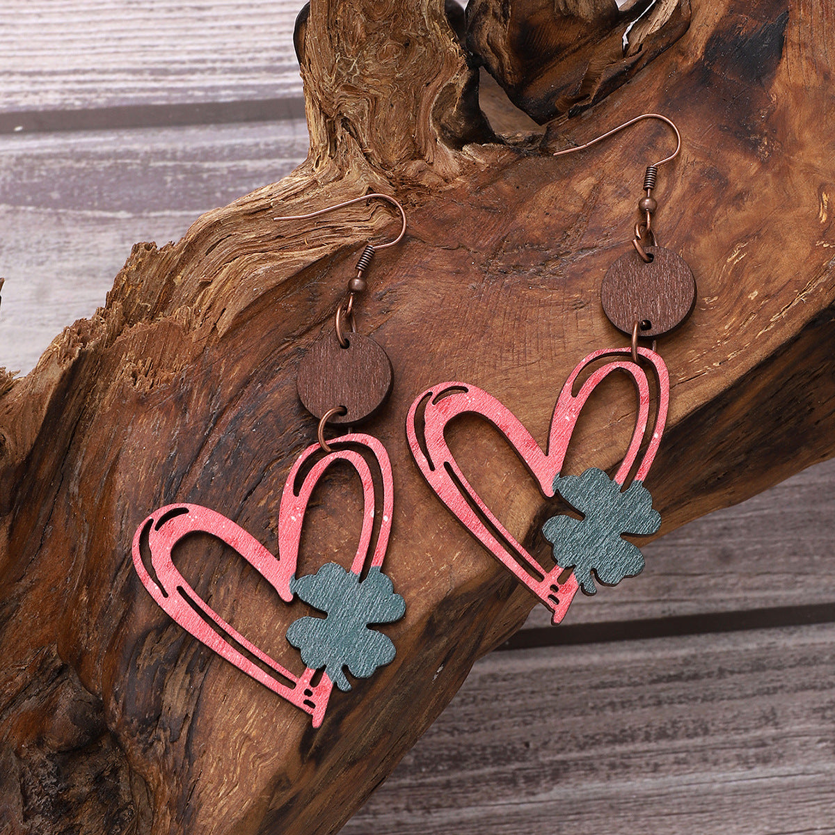 1 Pair Simple Style Heart Shape Printing Wood Drop Earrings