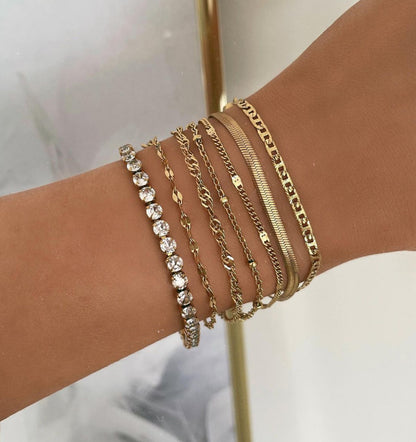 Streetwear Solid Color Artificial Diamond Alloy Wholesale Bracelets