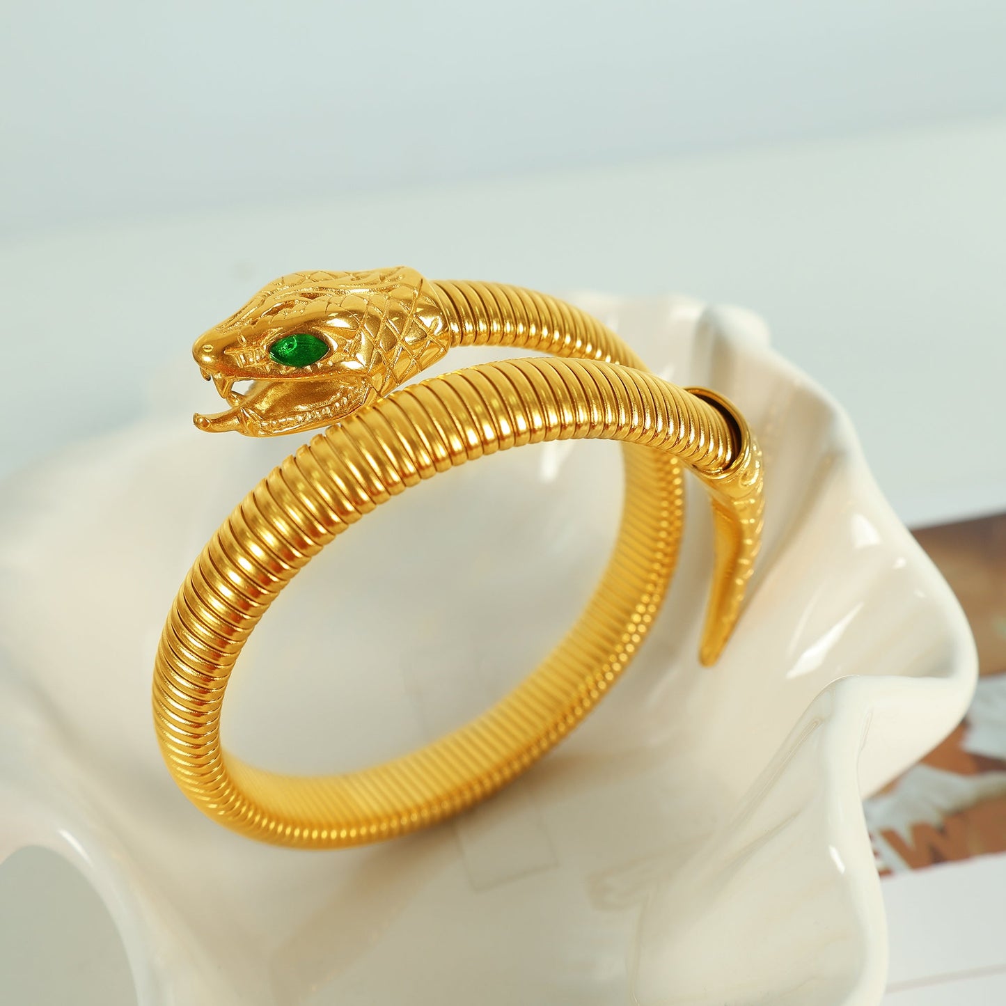 Elegant Simple Style Snake Titanium Steel Plating Inlay Rhinestones 18k Gold Plated Bangle