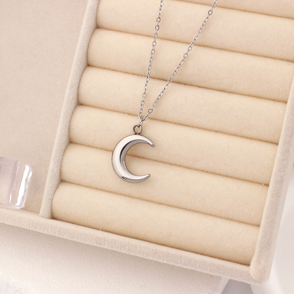 Casual Simple Style Moon Stainless Steel Plating Silver Plated Pendant Necklace